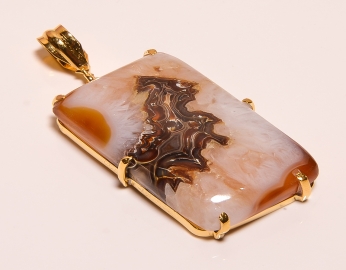 BROWN BOTSWANA AGATE 