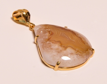 BROWN BOTSWANA AGATE 